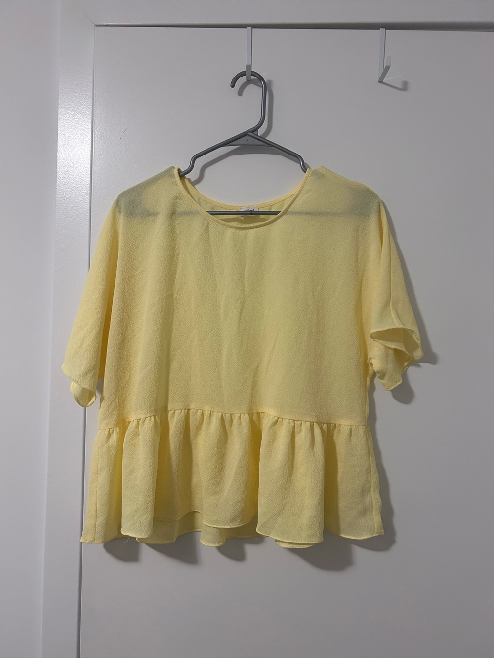 Wilfred Pale Yellow Peplum Short Sleeve Blouse